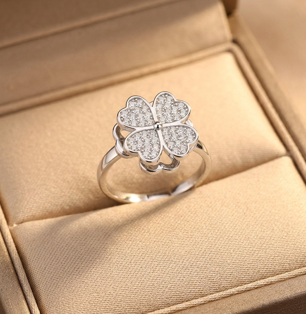 bague anti-stress trèfle à 4 feuilles